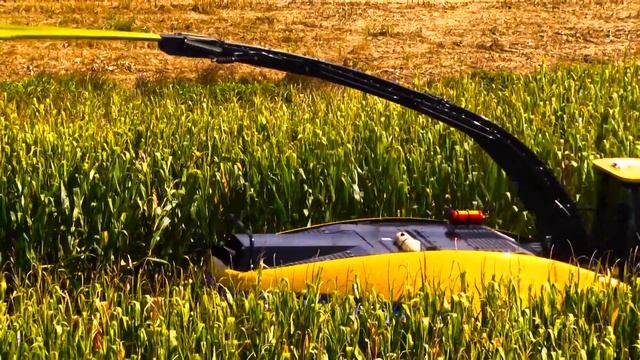 #FutureFields – New Holland FR Forage Cruiser has arrived! смотреть онлайн