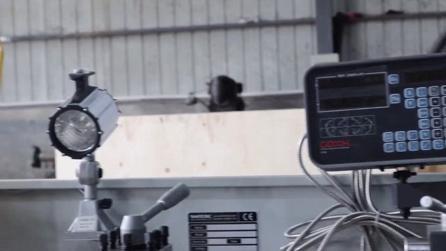 How to Operate Bench Lathe CJM320 -- WMTCNC China смотреть онлайн