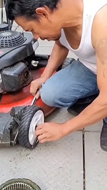 installing new front wheel drive mower #youtube #diy смотреть онлайн