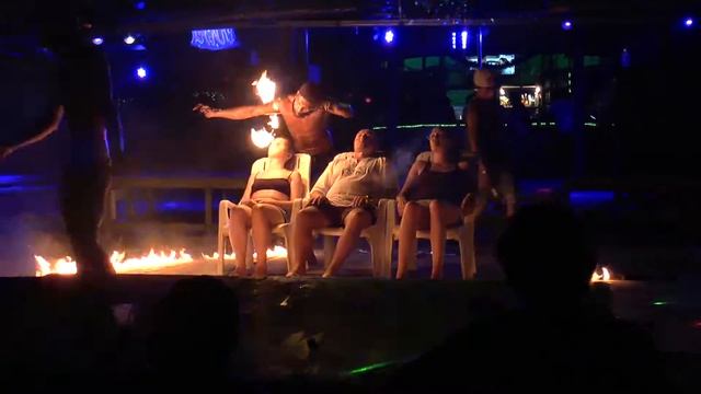 Фаер шоу на Пхи-Пхи-Доне, Таиланд смотреть онлайн