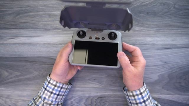 Instant Shade For Your DJI Controller! смотреть онлайн