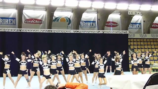 CheerFuture&Nortenallstars DM 2010.MOV смотреть онлайн