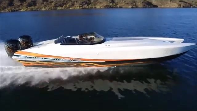 32' Spectre Cat w/ two Mercury 400R outboards 120 mph. Built by Spectre Powerboats in Florida. смотреть онлайн