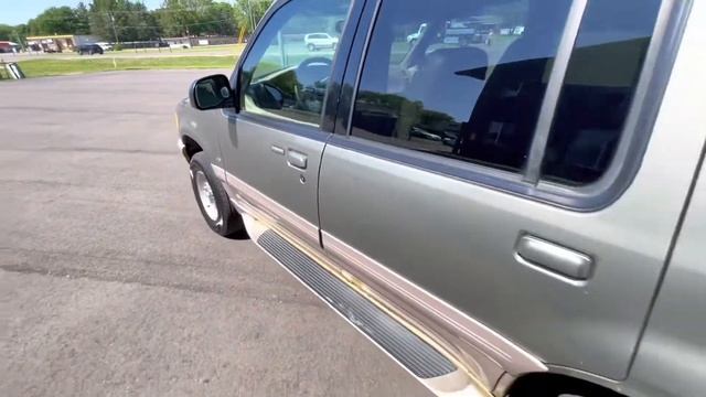2000 Mercury Mountaineer Walk-around!