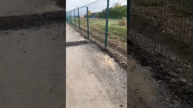 Канава вдоль дороги, и ямочный ремонт