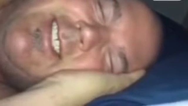 мужик наглухо ржёт в 3 часа ночи смотреть онлайн