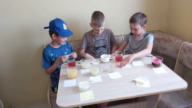 Пробуем рандомные напитки!!! а4 рискнул бы так? смотреть онлайн
