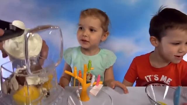 Катя і Макс мороженое челлендж снікерси Марс Волшебная Шоколадница и укроп смотреть онлайн