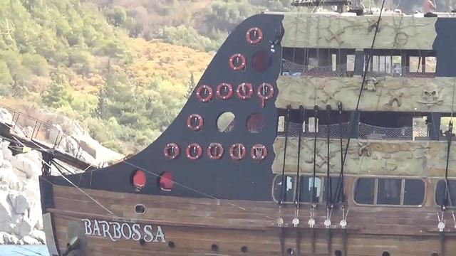 BARBOSSA пиратская яхта