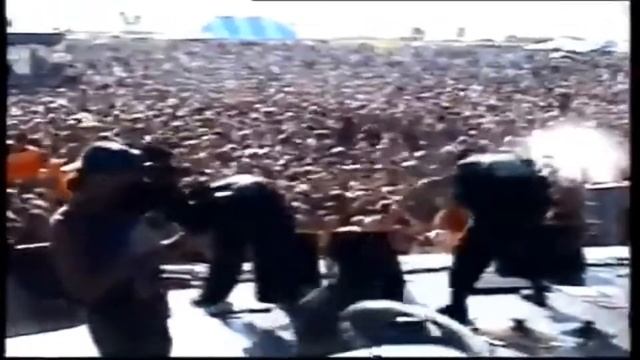 Slipknot - Wait and Bleed [Official Video] (with Demo Audio) смотреть онлайн