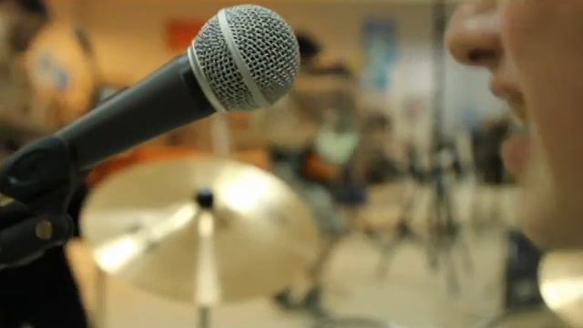 Mushketerebi - chveni 500 lari смотреть онлайн