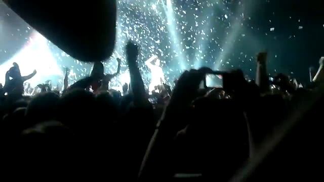 Concert 30 Seconds to Mars - Closer to the edge (Au Dôme de Marseille le 23/11/2011).mp4 смотреть онлайн