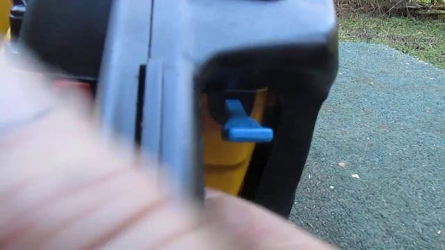 Etowah Chainsaw Museum. Saw No.13 Poulan Pro 260 смотреть онлайн