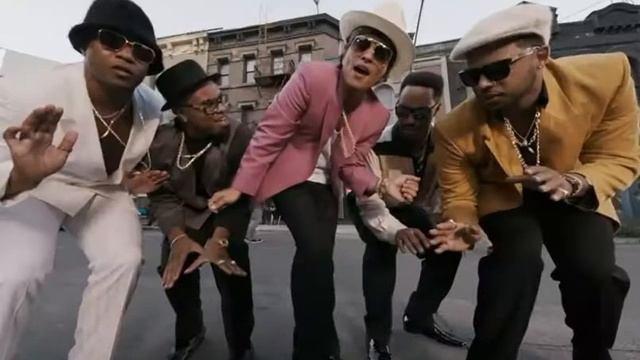 I'm Too Hot: Uptown Funk - Mark Ronson ft. Bruno Mars смотреть онлайн