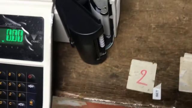 EMC Scale : ขั้นตอนการใส่กระดาษเครื่องชั่ง SM-100 & SM-320 смотреть онлайн