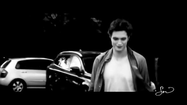 New Moon // "beautiful girl, on top of the world" смотреть онлайн