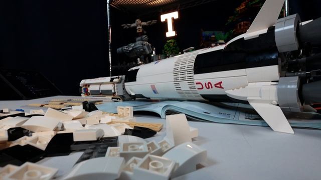 Building The LEGO Saturn Apollo V Part 2 смотреть онлайн