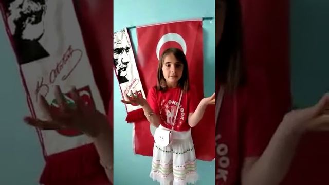 Çok Güzel Istiklal Marşı Okuyor Kızım Ağzına Yüreğine Sağlık