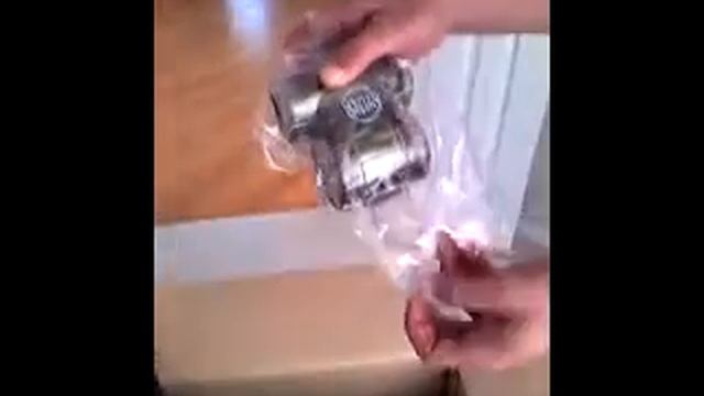 Unboxing of the Bissell Powerclean Rewind Bagless Upright Vacuum смотреть онлайн