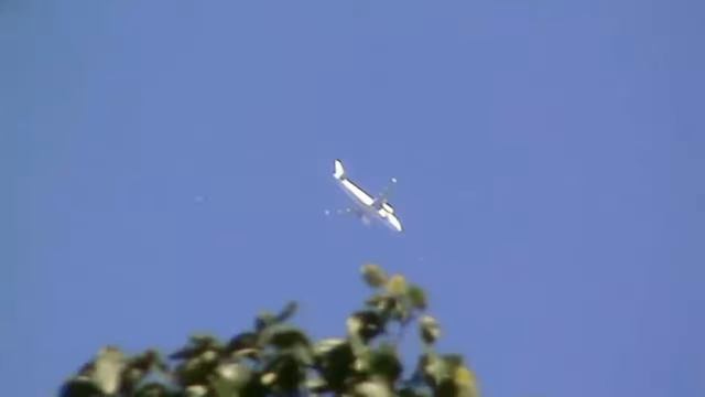 НЛО и Самолёт над Гольяново - Москва 8 июня 2015 смотреть онлайн