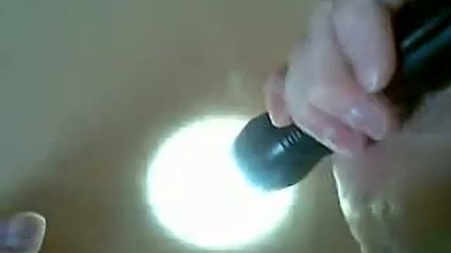 DealExtreme SKU 22569 MTE SF-23 SSC P7-D-SXO 5-Mode Memory 900-Lumen LED Flashlight смотреть онлайн