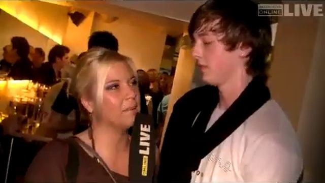 Wiedereröffnung der Neptun Bar in der Bregenzer Fussgängerzone смотреть онлайн