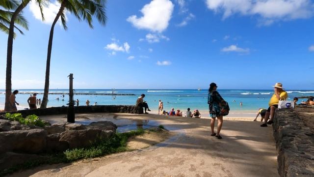 HAWAII WALKING - Kalakaua Ave. The Main Street In Waikiki.  #travelvlog #waikikibeach #hiddencamera