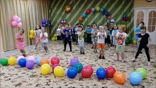 Танец "Взрослые и дети" смотреть онлайн