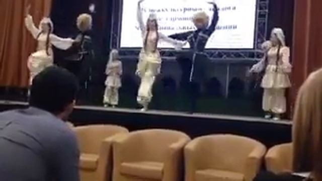 ЛЕЗГИНСКИЙ НАРОДНЫЙ   ТАНЕЦ