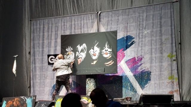 David Garibaldi paints KISS смотреть онлайн