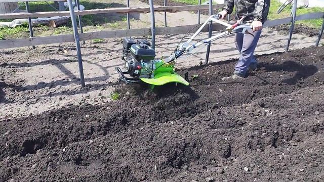 мотоблок ставмаш,пашет глубоко. смотреть онлайн