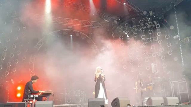 Kyiv Atlas Weekend 2018 - Vivienne Mort - Іній смотреть онлайн