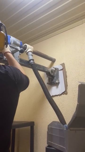 алмазное бурение отверстий без воды и пыли Краснодар+79064342012 Александр смотреть онлайн