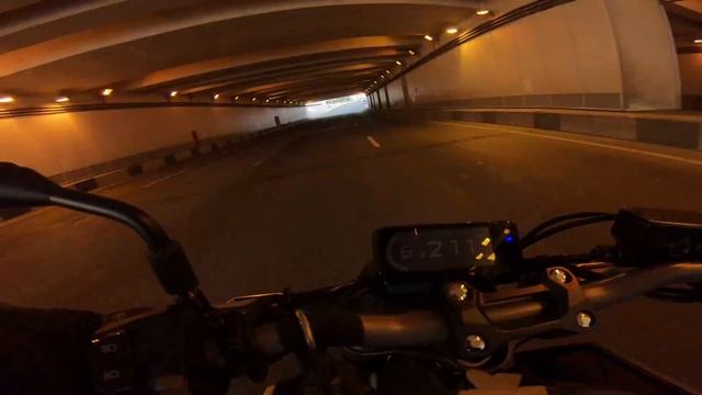 Максималка Honda CB650R 2019 - Top Speed of Honda CB650 R Neo Sports Cafe, Full Throttle,HSTC On/Off смотреть онлайн