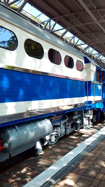 Прибытие тепловоза на станцыю Парк город Харьков смотреть онлайн