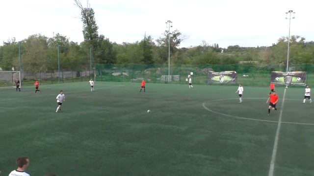 Чемпионат Волжского по футболу 8х8 . Вторая лига. 5-й тур. Рандом - Нептун 2-2 смотреть онлайн