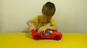 Lighting McQueen Transformer Outdoor Snow Playing Молния Маквин Робот Трансформер Играем со снегом