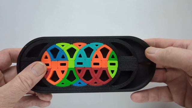 Sheliak÷3 - intersecting circles and plungers puzzle смотреть онлайн