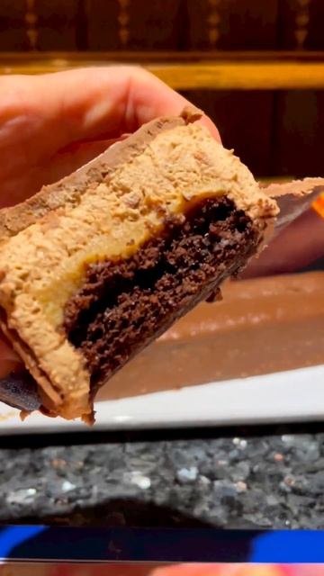 #yummy #foodworld #delicious #shorts #cake #chocolate #dessert смотреть онлайн