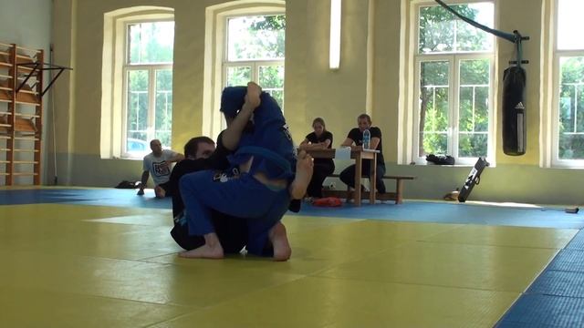 Sten vs Ari Ylipalo смотреть онлайн
