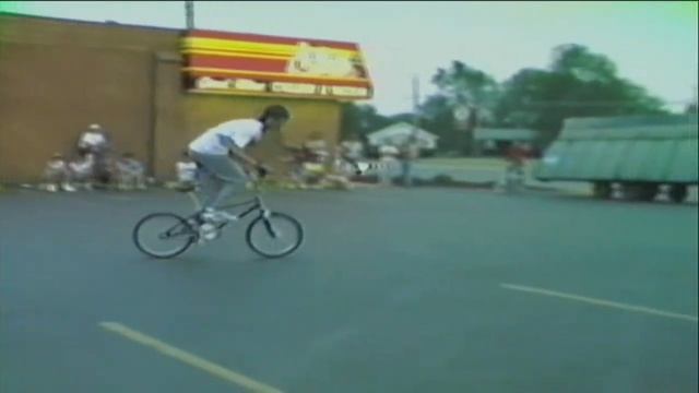 Great Lakes Freestyle Comp - Grand Blank Cyclery 6/14/88 смотреть онлайн