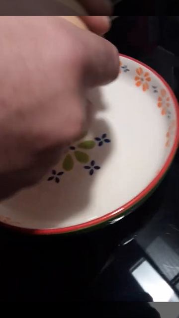 HUGE EGG!!!!! 4.70oz WEIGHT DOUBLE YOLK 2k Views Tysm смотреть онлайн