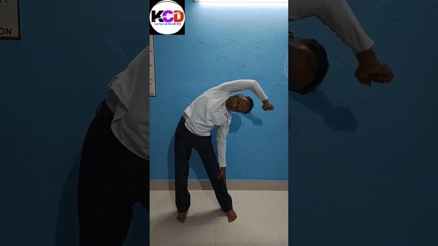 तीन आसान एक्सरसाइज कमर और शरीर को बनाए सेहतमंद| KCD ♥️🙏#BackPain #LooseFat смотреть онлайн