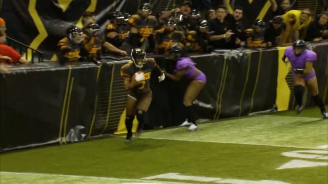 X League | 2022 Season | The Best Quarterback to Receiver Combo In Football смотреть онлайн