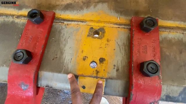 TRABALHO BRUTO! SERVIÇO DE TORNO E SOLDA. ADAPTAÇÃO DE DENTES NA PÁ CARREGADEIRA XCMG #trabalho смотреть онлайн