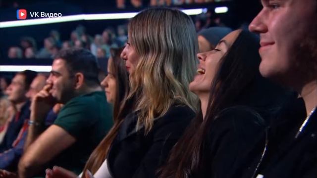 Шоу звёзды. Азамат Мусагалиев ссорится с жюри. #шоузвёзд смотреть онлайн