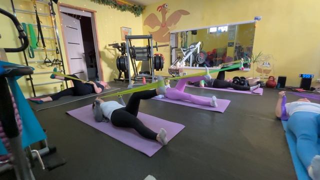 Пилатес с эластичной лентой смотреть онлайн