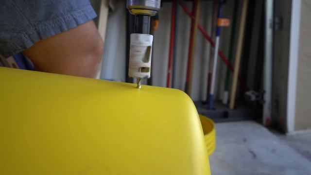 How To make a HOMEMADE Live Bait well! DIY Livewell Project смотреть онлайн