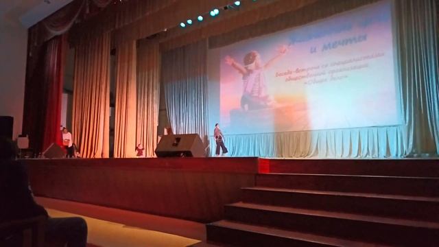 Если сильно захотеть можно в космос полететь смотреть онлайн