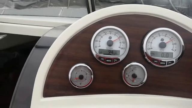 Quicksilver 620 mit Mercury Optimax 150 смотреть онлайн